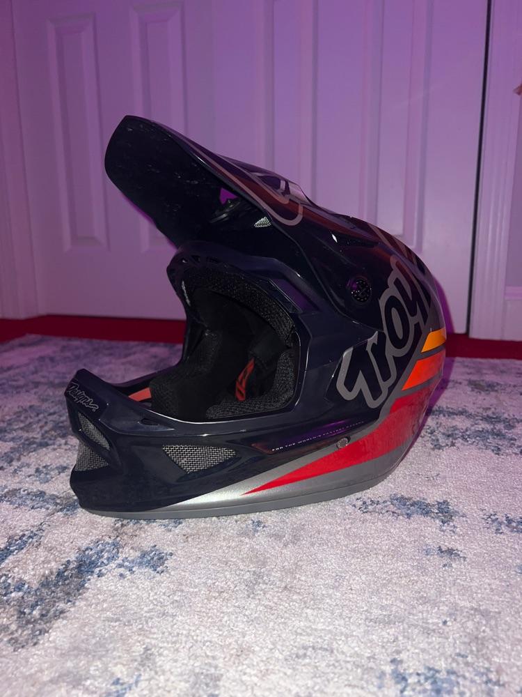 TLD D3 mtb Helmet