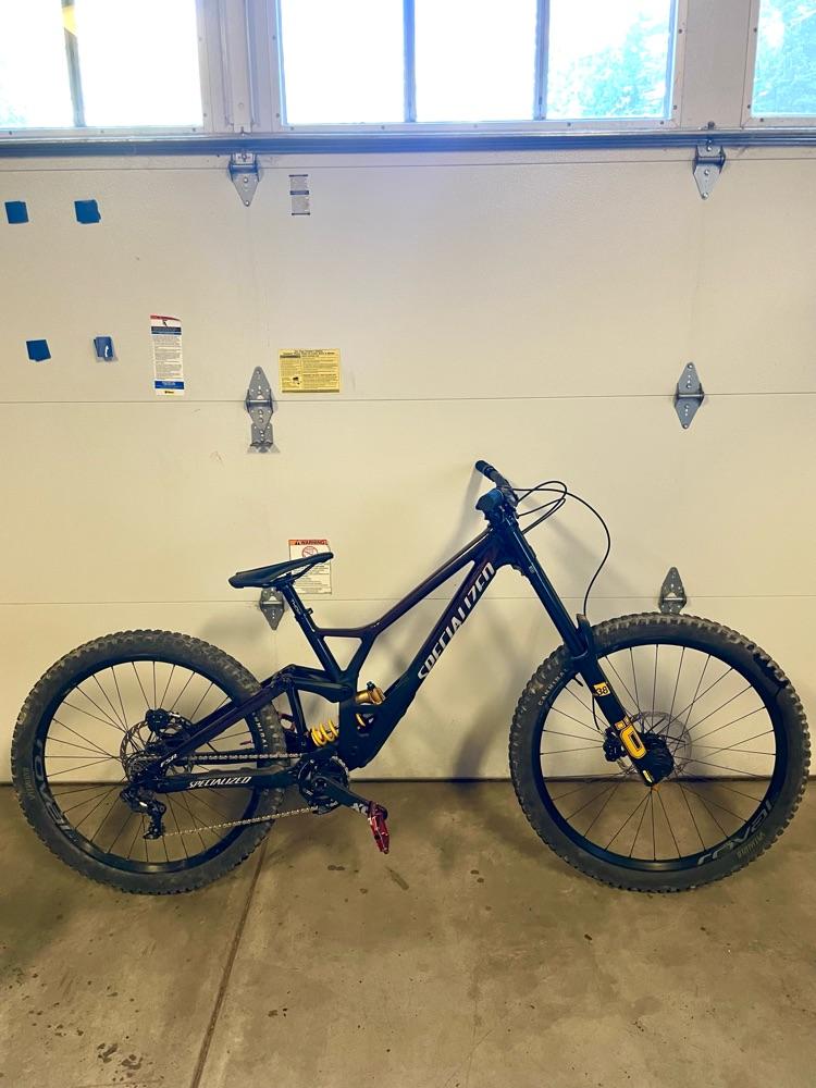 2023 Specialized Demo Race S4