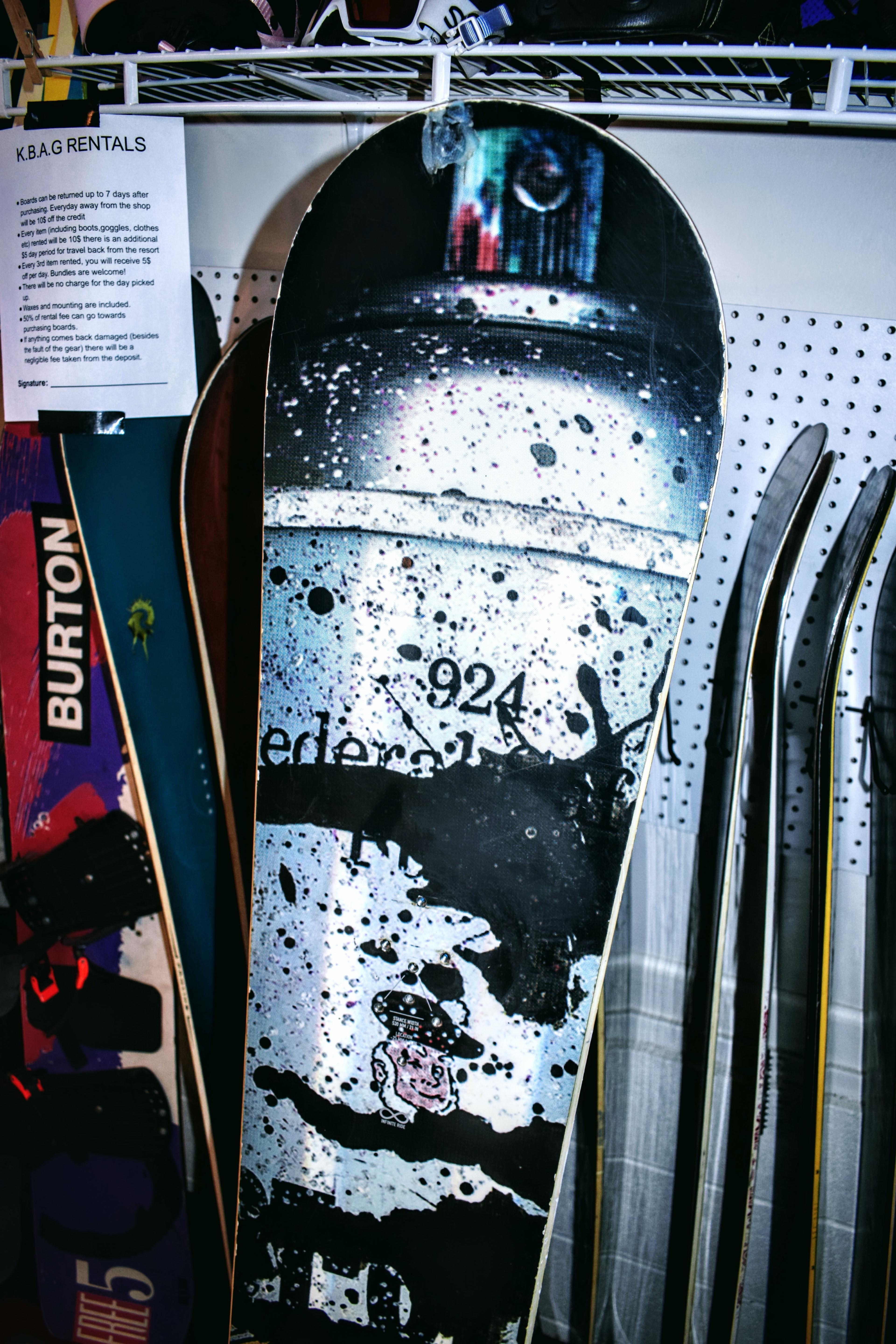 Rare Burton Custom 162CM (Stash Graffiti graphics)