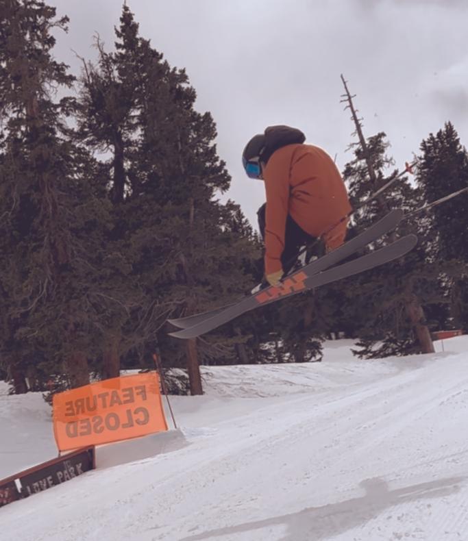 Zac_skis