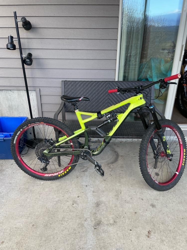 2018 Cannondale Jekyll 2 Carbon - Large - $1,800