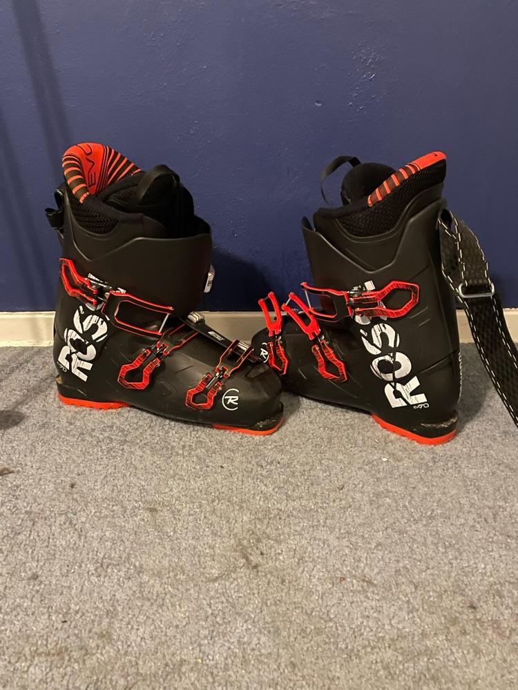 Mens ski boots  10.5