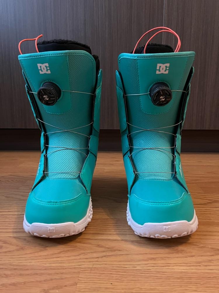 Dc snowboarding boots W-10, M-8.5