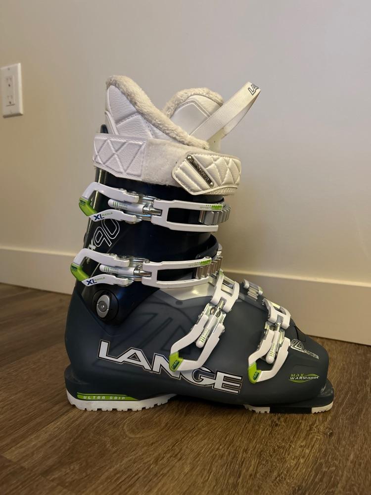 Lange Women’s Ski Boots